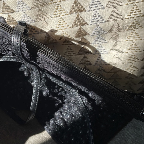 Cynthia Vincent Crossbody Leather Bag - Picture 6 of 7